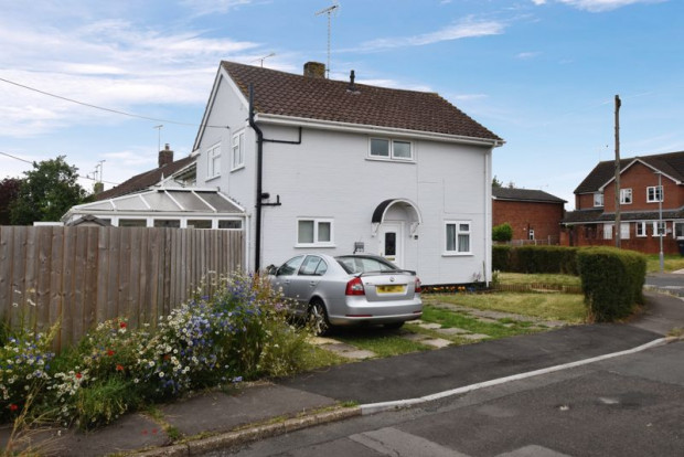 Property for sale in Coronation Road, Salisbury