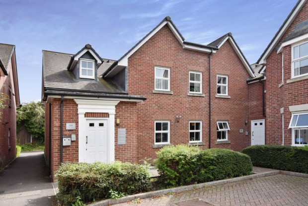 Property for sale in Spire View, Salisbury
