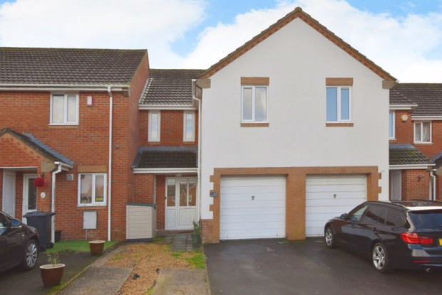 Property for sale in Partridge Way, Salisbury