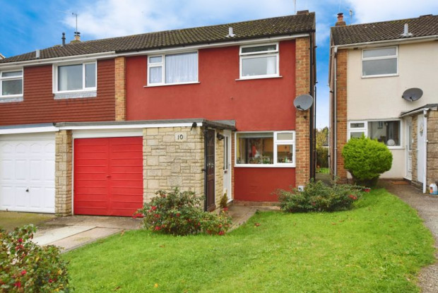 Property for sale in Alexandra Close, Salisbury