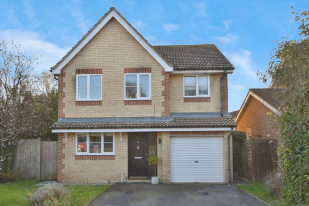 Property for sale in Stone Close, Salisbury