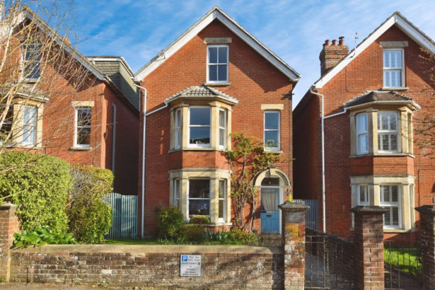 Property for sale in Bourne Avenue, Salisbury