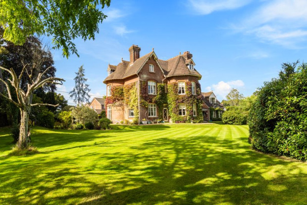 Property for sale in Vicarage Road, Salisbury