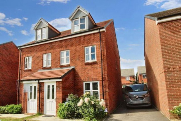 Property for sale in Good Lane, Salisbury
