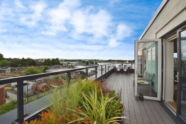 Property for sale in Nightingale Square, Salisbury