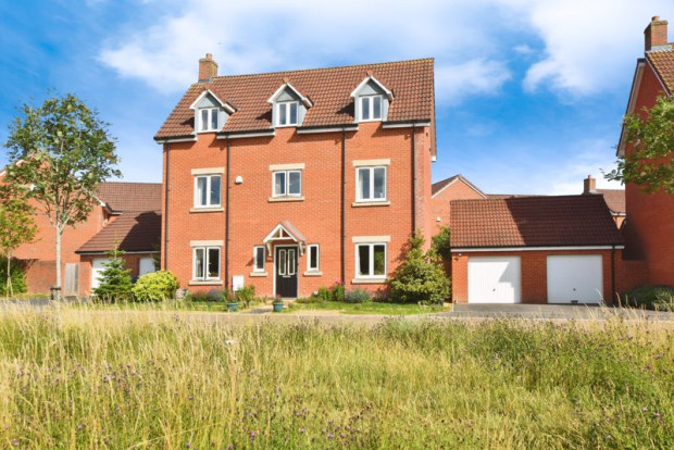 Property for sale in Norman Drive, Salisbury