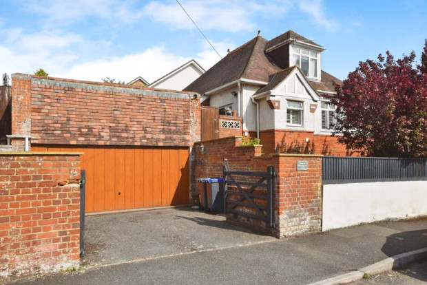 Property for sale in Dorset Road, Salisbury