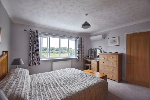 Property for sale in Tanners Close, Salisbury
