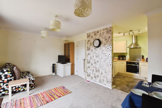 Property for sale in Chatham Close, Salisbury