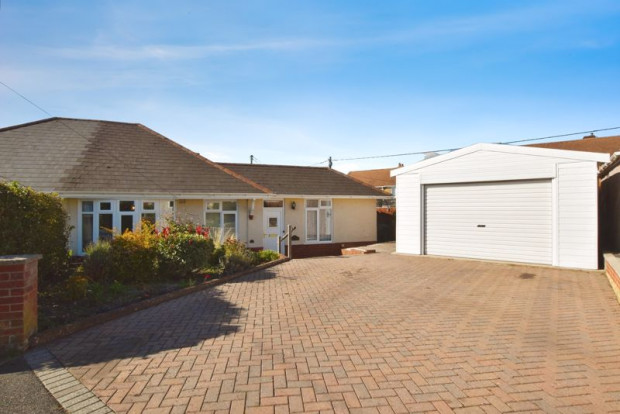 Property for sale in Melvin Close, Salisbury