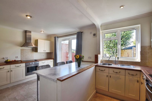 Property for sale in Melvin Close, Salisbury