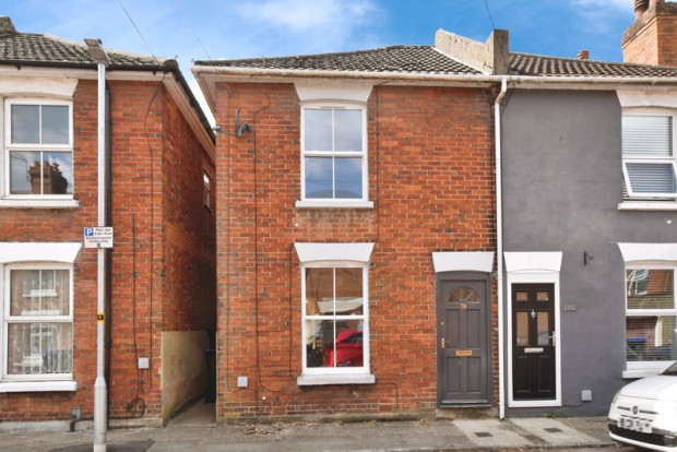 Property for sale in Meadow Road South, Salisbury