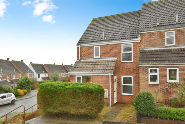 Property for sale in Saxon Leas, Salisbury