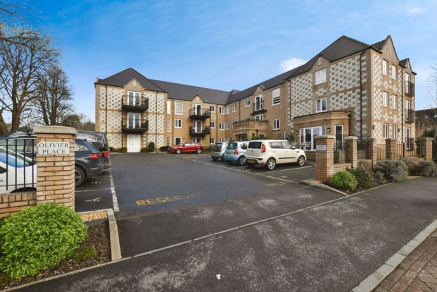 Property for sale in Hart Close, Salisbury