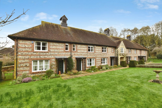 Property for sale in Earls Manor Court, Salisbury