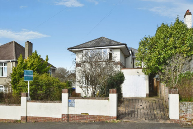Property for sale in Ridgeway Road, Salisbury