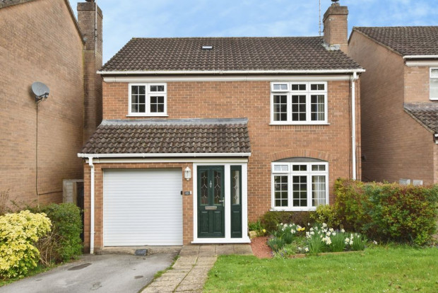 Property for sale in Chiselbury Grove, Salisbury