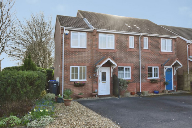 Property for sale in Andrews Way, Salisbury
