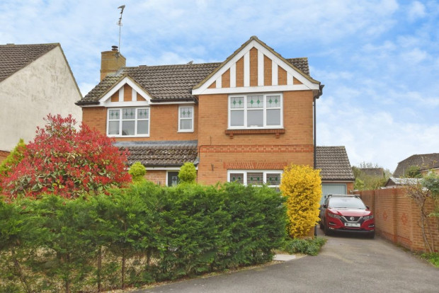 Property for sale in Chambers Avenue, Salisbury