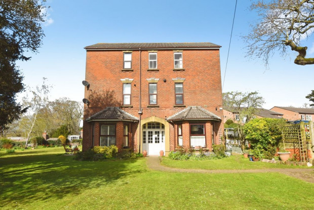 Property for sale in Methuen Drive, Salisbury