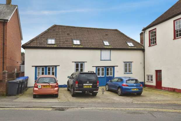 Property for sale in 2a Tollgate Road, Salisbury