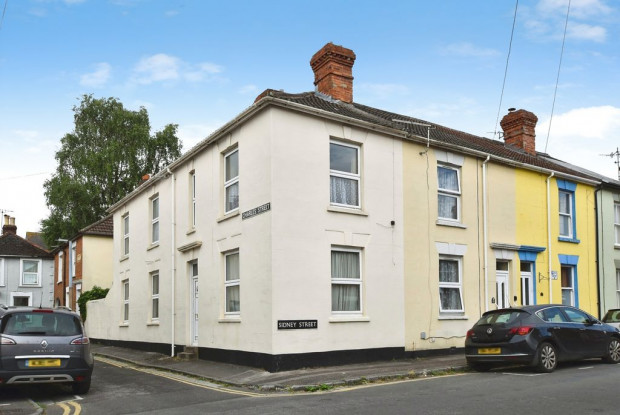Property for sale in Charles Street, Salisbury