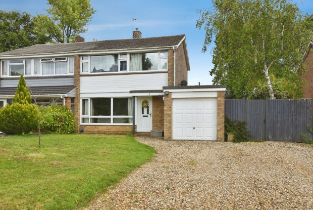 Property for sale in Saxon Leas, Salisbury