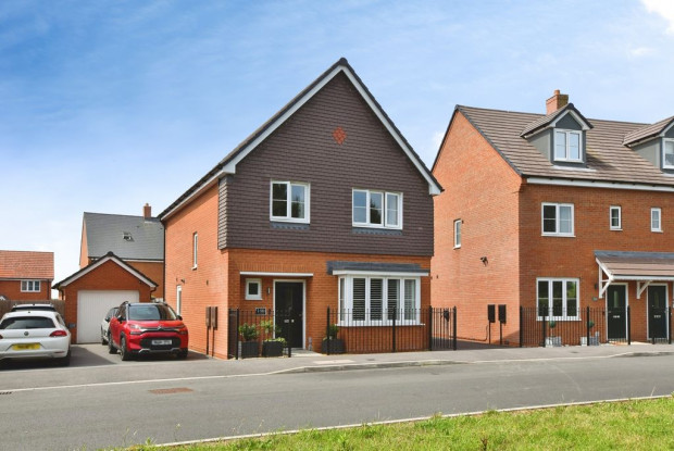 Property for sale in Archers Way, Salisbury