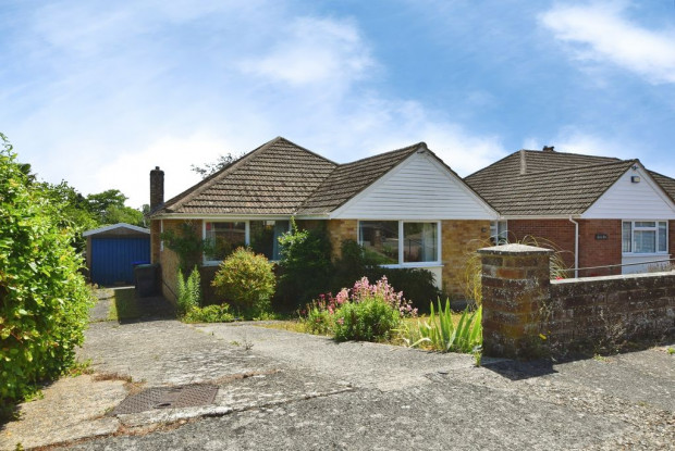 Property for sale in Sunnyhill Road, Salisbury