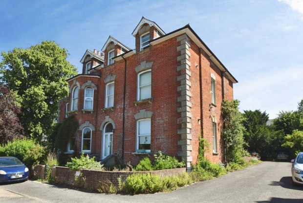 Property for sale in Elm Grove Road, Salisbury