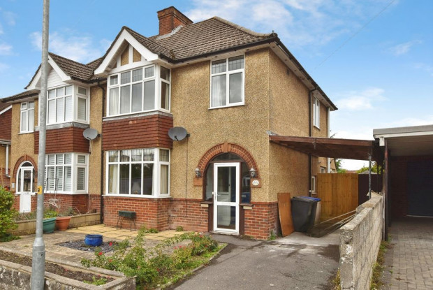 Property for sale in Cornwall Road, Salisbury