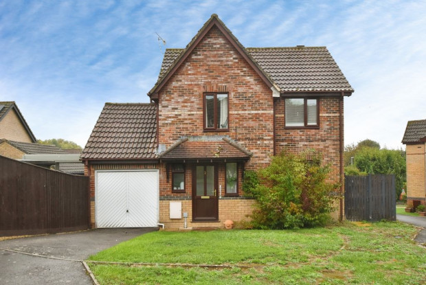 Property for sale in St. Teresa's Close, Salisbury