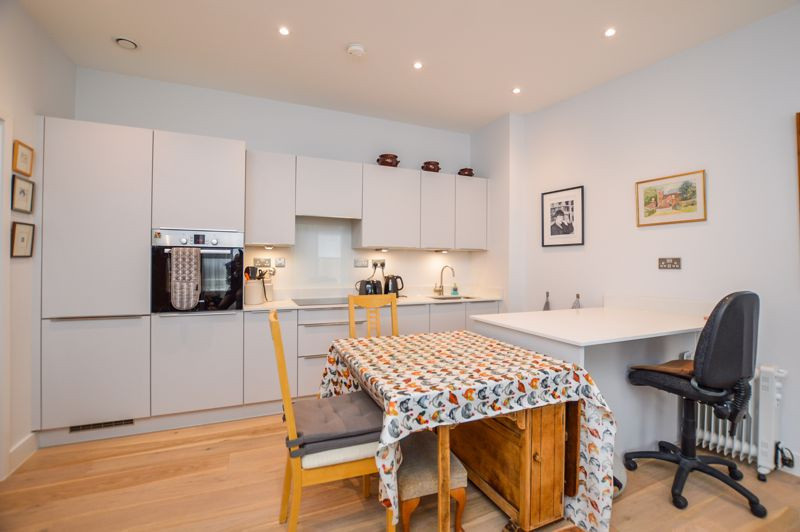 2 Bedroom Apartment / Studio for sale in New Street, Salisbury