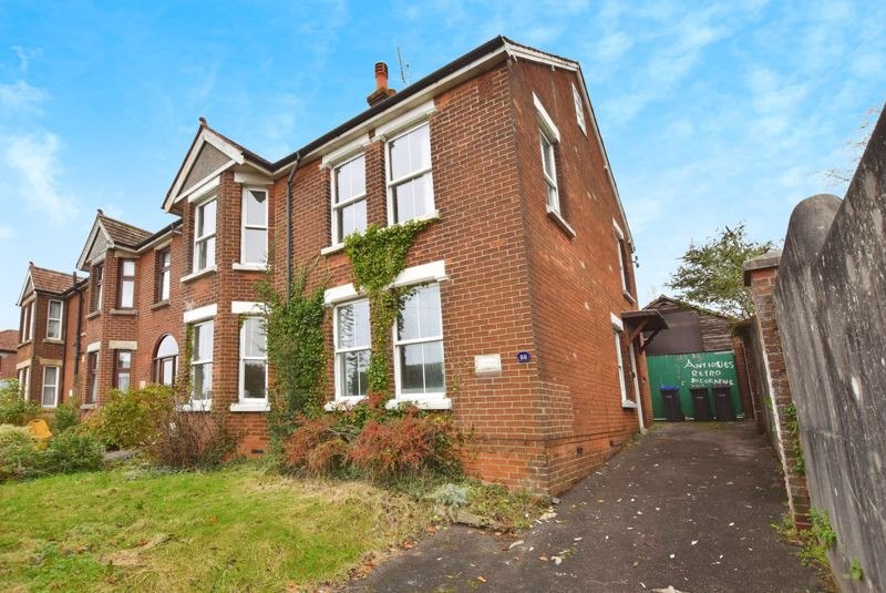 3 Bedroom House for sale in Wilton Road, Salisbury