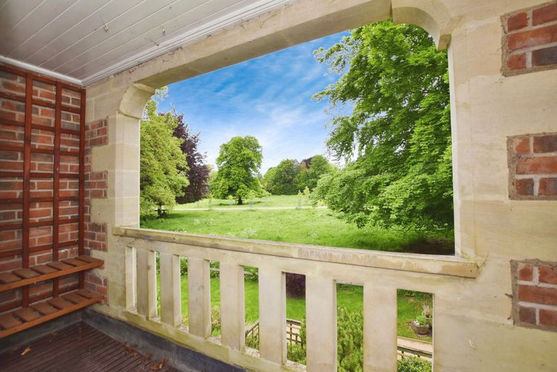 2 Bedroom to rent in Earls Manor Court, Salisbury