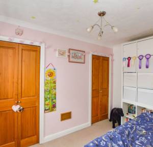 3 Bedroom House for sale in Lower Road, Salisbury