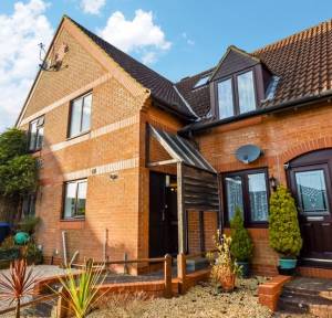 2 Bedroom House for sale in Martins Close, Salisbury