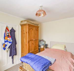 3 Bedroom Bungalow for sale in Stonehenge Road, Salisbury