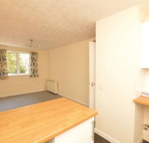 1 Bedroom Flat for sale in Sarum Close, Salisbury
