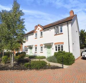3 Bedroom House to rent in Batchelor Way, Salisbury