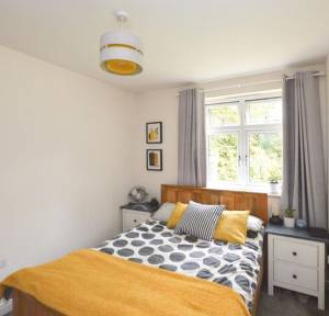 2 Bedroom Flat for sale in Bailey Lane, Wilton