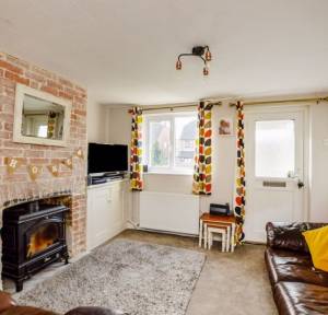 3 Bedroom House for sale in Knew Cottages , Salisbury