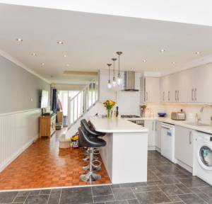 2 Bedroom House for sale in Barnaby Close, Salisbury