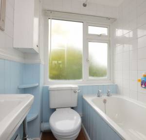 2 Bedroom House for sale in Barnaby Close, Salisbury