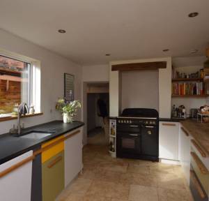 2 Bedroom House for sale in The Headlands, Salisbury