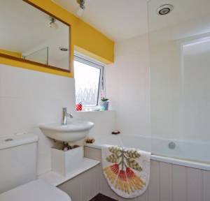 2 Bedroom House for sale in The Headlands, Salisbury