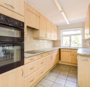 4 Bedroom House for sale in Stratford Road, Salisbury