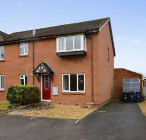 3 Bedroom House for sale in Nightingale Walk, Salisbury