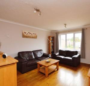 3 Bedroom House for sale in Nightingale Walk, Salisbury