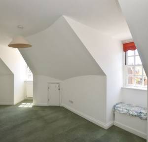 2 Bedroom Apartment / Studio for sale in Gigant Street, Salisbury